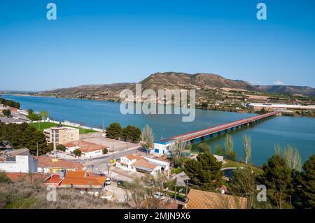 Pont sur l'Ebro, réservoir de mequinenza, Caspe, Aragon, Espagne Banque D'Images