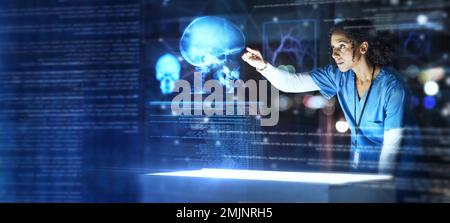 Analyse du cancer du cerveau, des blessures ou des fractures dans le cadre de la planification de l'hôpital de nuit par un médecin, un système de soins de santé ou un crâne futuriste. Médecine, avenir ou hologramme Banque D'Images