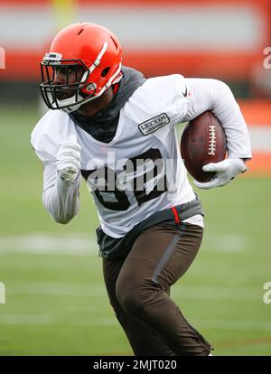 Cleveland Browns tight end Orson Charles catches a pass during an NFL  football organized team activity session at the team's training facility,  Thursday, May 30, 2019, in Berea, Ohio. (AP Photo/Tony Dejak