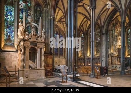 Vue intérieure sur la cathédrale de Salisbury. Banque D'Images