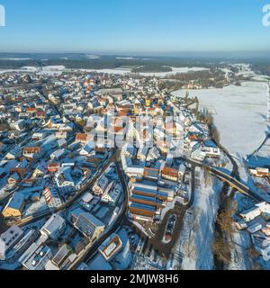 La ville viticole de Pleinfeld dans le district du lac franconien Banque D'Images