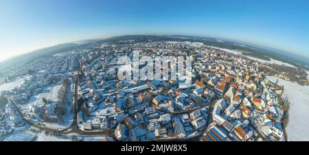 La ville viticole de Pleinfeld dans le district du lac franconien Banque D'Images