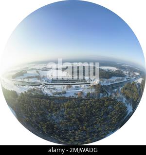 Vue aérienne du navire Eckermühlen sur le canal main-Danube en hiver Banque D'Images