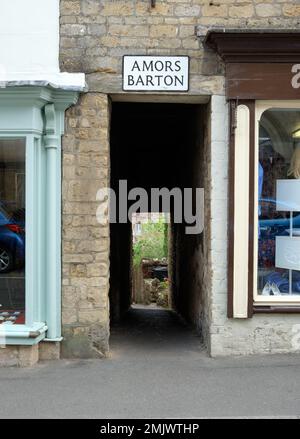 Bruton, Somerset - vues estivales tranquilles d'une ville anglaise historique Banque D'Images