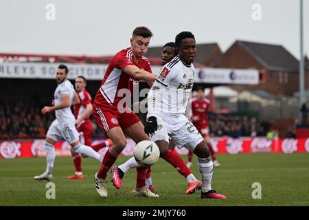 Accrington, Royaume-Uni. 28th janvier 2023. Luis Sinisterra, de Leeds, s'est Uni au bal lors du match rond de la FA Cup 4th entre Accrington Stanley et Leeds United au Wham Stadium, à Accrington, le samedi 28th janvier 2023. (Credit: Pat Scaasi | MI News) Credit: MI News & Sport /Alay Live News Banque D'Images