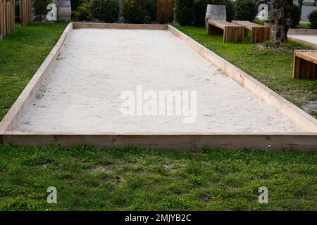 terrain vide pour le bowling pétanque français jouant du sport actif Banque D'Images