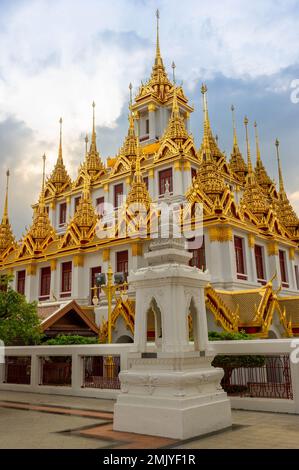 Wat Ratchanatdaram Worawihan (Loha Prasat), Bangkok, Thaïlande Banque D'Images