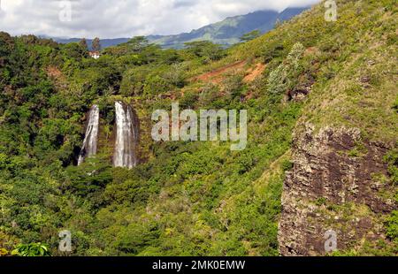 Opaeka’a Falls, située à l’est de l’île de Kauai, aux Etats-Unis. Banque D'Images