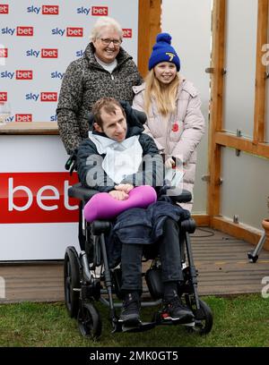 Rob Burrow pendant la journée de course Sky Bet Chase à l'hippodrome de Doncaster. Date de la photo: Samedi 28 janvier 2023. Banque D'Images