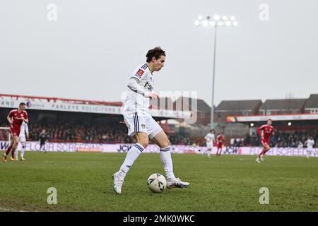 Accrington, Royaume-Uni. 28th janvier 2023. Brenden Aaronson, de Leeds, s'est Uni au bal lors du match rond de la FA Cup 4th entre Accrington Stanley et Leeds United au Wham Stadium, à Accrington, le samedi 28th janvier 2023. (Credit: Pat Scaasi | MI News) Credit: MI News & Sport /Alay Live News Banque D'Images