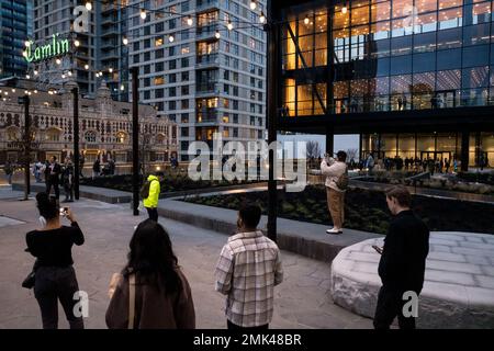 Seattle, États-Unis. 27th janvier 2023. Le public ouvre le nouveau sommet du centre de congrès de Seattle. Banque D'Images