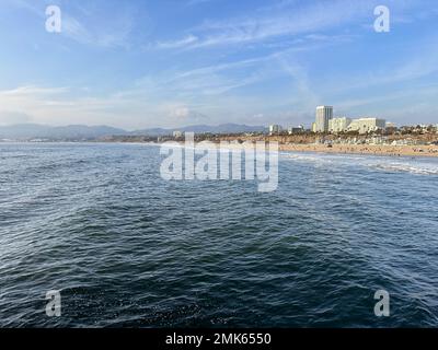 Vue sur la jetée de Santa Monica Banque D'Images