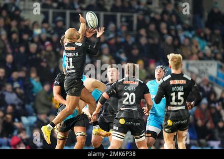 Exeter, Royaume-Uni. 28 janvier 2023. Olly Woodburn, de Exeter Chiefs, tente de faire une prise lors du match de rugby Gallagher Premiership entre Exeter Chiefs et Gloucester à Sandy Park, Exeter, Royaume-Uni, le 28 janvier 2023. Photo de Scott Boulton. Utilisation éditoriale uniquement, licence requise pour une utilisation commerciale. Aucune utilisation dans les Paris, les jeux ou les publications d'un seul club/ligue/joueur. Crédit : UK Sports pics Ltd/Alay Live News Banque D'Images