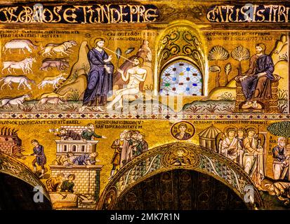 Dieu respire la vie dans Adam, l'histoire de la création, les mosaïques d'or élaborées avec des épisodes de l'ancien et du Nouveau Testament, le Palais Norman avec la Cappella Banque D'Images