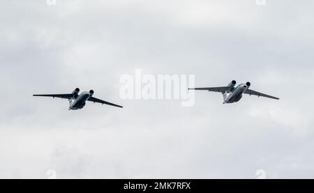 31 juillet 2022, rue Petersbourg, Russie. Antonov an-72 avion de transport militaire à la parade navale principale en l'honneur de la Journée de la Marine russe à St. Pete Banque D'Images