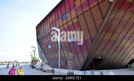 Szczecin, Pologne. 17 août 2022. La construction du Centername des Sciences marines de Jerzy Stelmach à Szczecin. Banque D'Images