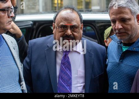 Londres, Angleterre, Royaume-Uni. 26th janvier 2023. ALTAF HUSSAIN, fondateur du mouvement Muttahida Quaumi, arrive à la haute Cour de Londres pour un procès sur les propriétés londoniennes du mouvement avec plus de 10 millions de livres sterling. (Credit image: © Tayfun Salci/ZUMA Press Wire) USAGE ÉDITORIAL SEULEMENT! Non destiné À un usage commercial ! Banque D'Images