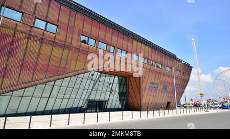 Szczecin, Pologne. 17 août 2022. La construction du Centername des Sciences marines de Jerzy Stelmach à Szczecin. Banque D'Images