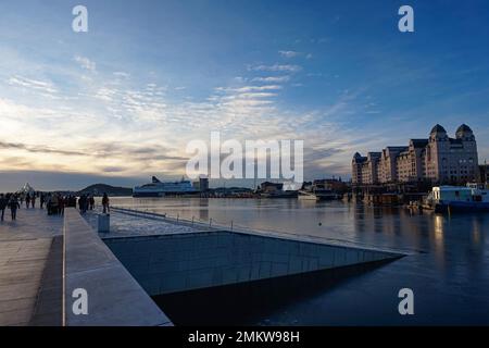 Vue imprenable sur la mer d'Oslo en Norvège et en Scandinavie. Oslo, Norvège, Europe Banque D'Images