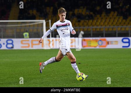 LECCE, ITALIE - JANVIER 27: Hans Nicolussi Caviglia des États-Unis Salernitana en action pendant la série Un match entre les États-Unis Lecce et les États-Unis Salernitana à Stadio Banque D'Images