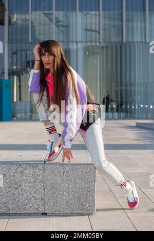 Mannequin et danseuse professionnelle, CityLife, Milan, Italie Banque D'Images