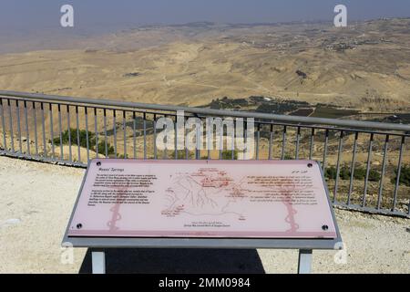 La vallée de Moses Spring (Wadi Ayun Musa), vue du mont Nebo, Jordanie, Moyen-Orient Banque D'Images