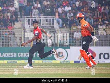 28 janvier 2023 à Sylhet-Bangladesh: Comilla Victorians équipe Bowler MUSTAFIZUR RAHMAN FIZ pendant le bowling sur le match d'aujourd'hui entre Comilla Victorians vs Khulna Tigers au Bangladesh Premier League (BPL) tournois 2023 à Sylhet International Cricket Stadium du Bangladesh. L'équipe de Comilla Victorians a remporté 4 courses. Le 28 janvier 2023 à Sylhet-Bangladesh (photo de MD Rafayat Haque Khan/ Eyepix Group) Banque D'Images