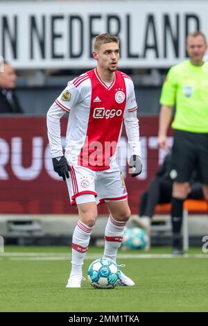 ROTTERDAM, PAYS-BAS - JANVIER 29 : Kenneth Taylor d'Ajax contrôle le ballon lors du match néerlandais Eredivisie entre Rotterdam Excelsior et Ajax à Van Donge & de Roo Stadion sur 29 janvier 2023 à Rotterdam, pays-Bas (photo de Peter Lous/ Orange Pictures) Banque D'Images