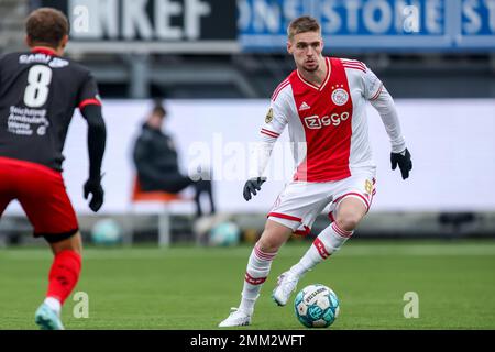 ROTTERDAM, PAYS-BAS - JANVIER 29 : Kenneth Taylor d'Ajax court avec le ballon pendant le match néerlandais Eredivisie entre Rotterdam Excelsior et Ajax à Van Donge & de Roo Stadion sur 29 janvier 2023 à Rotterdam, pays-Bas (photo de Peter Lous/ Orange Pictures) Banque D'Images