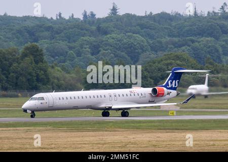 EI-FPP Bombardier CRJ-900LR SAS Scandanavian Air Service aéroport de Billund EKBI 17/06/2022 Banque D'Images