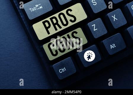 Panneau d'écriture à la main Pros Cons. Mot écrit sur les facteurs ou raisons favorables et défavorables de la personne Banque D'Images