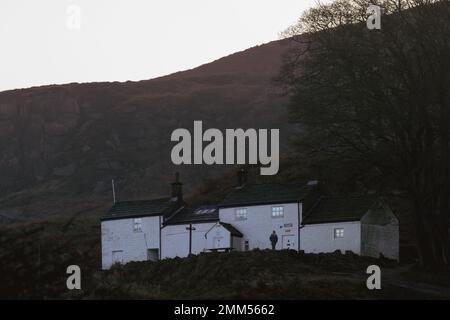 White Wells spa cottage sur le côté de Ilkley Moor lors d'une journée de décembre à côté de la ville thermale d'Ilkley dans West Yorkshire, Angleterre, Royaume-Uni Banque D'Images