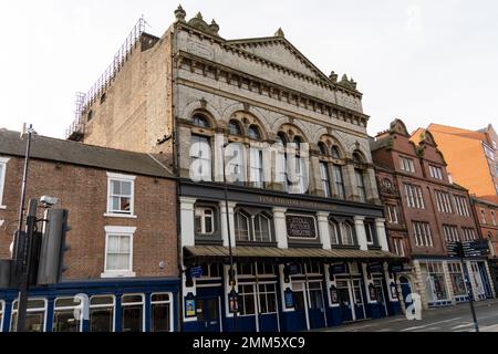 Vue extérieure du théâtre Tyne et de l'opéra sur Westgate Road dans la ville de Newcastle upon Tyne, Royaume-Uni. Banque D'Images