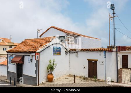 Firgas, Gran Canaria, Espagne, 19 juillet 2022 : maisons anciennes typiques de la municipalité de Firgas Banque D'Images