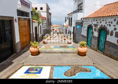 Firgas, Gran Canaria, Espagne, 19 juillet, 2022: Célèbre Paseo de Canarias rue sur Firgas, Gran Canaria, îles Canaries, Spainfamous Paseo de Canarias str Banque D'Images