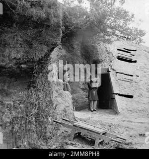 La grotte Cornwallis qui a été utilisée comme un magazine de poudre par les Confédérés pendant le siège de Yorktown en 1862 pendant la guerre de Sécession. Le siège de Yorktown a été combattu de 5 avril à 4 mai 1862. La bataille n'a pas été concluante car les forces de conférence se sont retirées de leurs positions la nuit, s'échappant intacte à Williamsberg. Banque D'Images