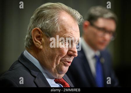 Belehrad, Srbsko. 29th janvier 2023. Le président tchèque Milos Zeman sourit lors de la rencontre avec des journalistes lors de sa visite officielle à Beograd, Serbie, 29 janvier 2023. Crédit : vit Simanek/CTK photo/Alay Live News Banque D'Images