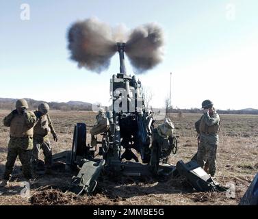 Les parties d'artillerie du kit de guidage de précision (PGK) sont testées par les États-Unis Marines à fort Sill, Oklahoma, février 2016. PGK contient un guidage GPS. Banque D'Images