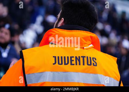 Turin, Italie. 29th janvier 2023. Juventus steward lors du championnat italien série Un match de football entre Juventus FC et AC Monza sur 29 janvier 2023 au stade Allianz à Turin, Italie - photo Morgese-Rossini/DPPI crédit: DPPI Media/Alay Live News Banque D'Images