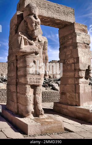 Le temple de Gerf Hussein (Égypte) est un temple dédié au pharaon Ramses II, construit par le vice-roi de Nubie en l'honneur du célèbre Pharaon Banque D'Images