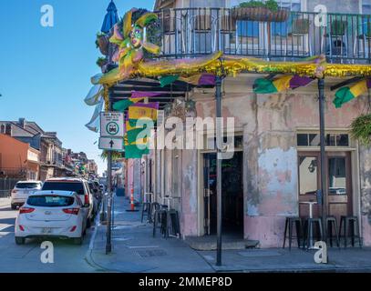 LA NOUVELLE-ORLÉANS, LA, Etats-Unis - 28 JANVIER 2023 : entrée au Good Friends Bar, un bar gay sur la rue Dauphine dans le quartier français Banque D'Images