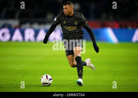 Paris, France. 29th janvier 2023. Le Kylian Mbappe de Paris Saint-Germain est en compétition lors du match de football de la Ligue française 1 entre le Paris Saint-Germain FC et le Stade de Reims à Paris, France, le 29 janvier 2023. Credit: Glenn Gervot/Xinhua/Alay Live News Banque D'Images