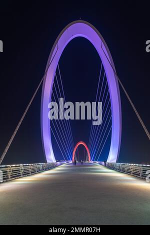 L'œil du pont piétonnier de nanjing la nuit Banque D'Images