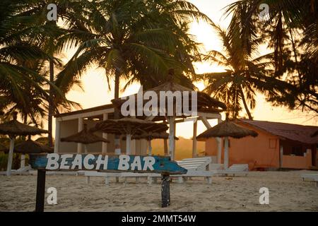 Kotu Beach, Gambie. Une destination de vacances populaire pour les touristes européens. Banque D'Images