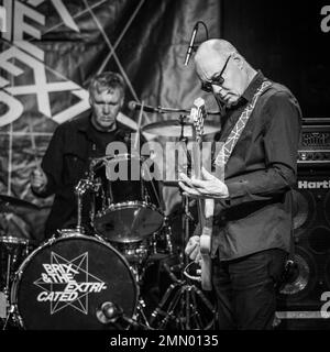 Paul Hanley et Steve Hanley. Brix & The Extricated au Colchester Arts Centre, Essex. 18 novembre 2018 Banque D'Images