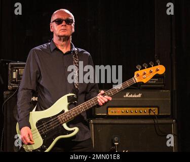 Steve Hanley. Brix & The Extricated au Colchester Arts Centre, Essex. 18 novembre 2018 Banque D'Images