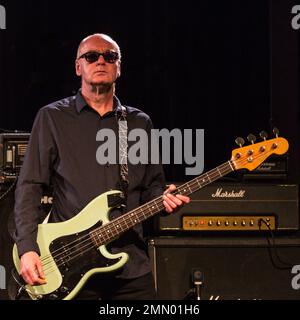 Steve Hanley. Brix & The Extricated au Colchester Arts Centre, Essex. 18 novembre 2018 Banque D'Images