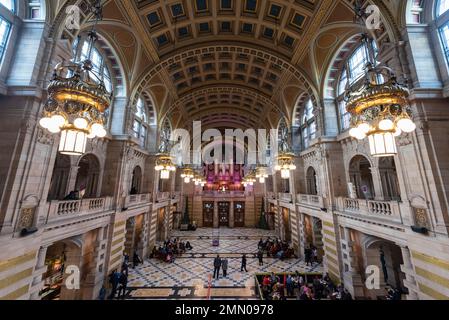 Royaume-Uni, Ecosse, Glasgow, Kelvingrove Art Gallery and Museum Banque D'Images