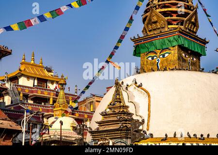 Népal, Katmandou, district de Thamel, Kathesimbhu stupa Banque D'Images