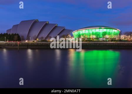 Royaume-Uni, Écosse, Glasgow, River Clyde, Clyde auditorium également appelé Armadillo de Glasgow par Norman Foster et SSE Hydro Banque D'Images